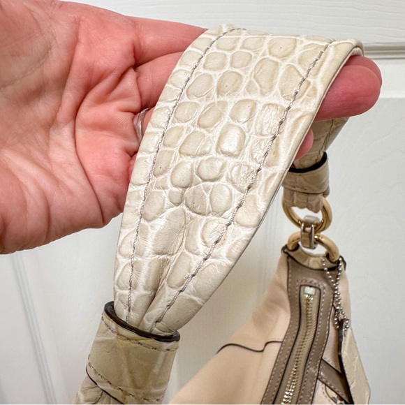 Coach Kristin Spectator Hobo Ivory Multi NWT - Picture 8 of 15